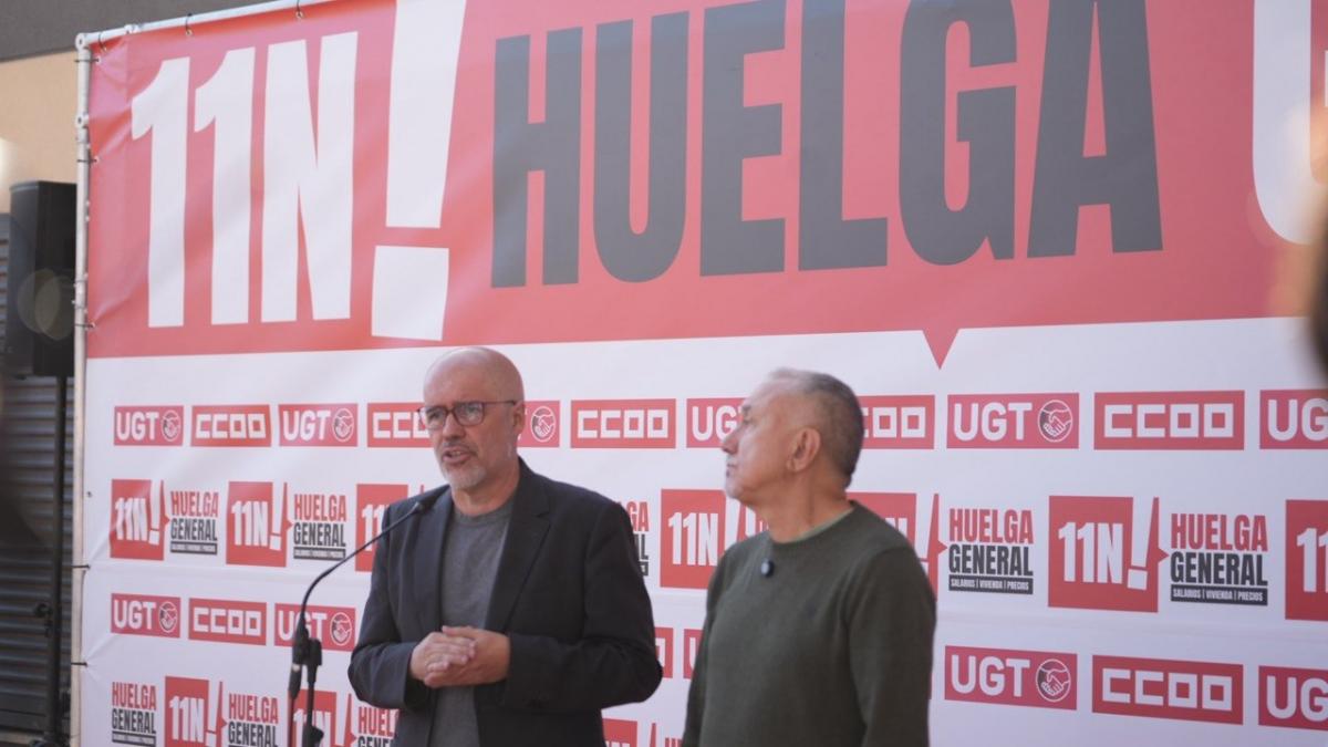 El secretario general de CCOO, ante la prensa y en los momentos previso a la asamblea, situó la vivienda en uno de los ejes centrales de la convocatoria ante las dificultades que afrontan millones de personas trabajadoras para pagar un alquiler o acceder a una vivienda a precios asequibles.