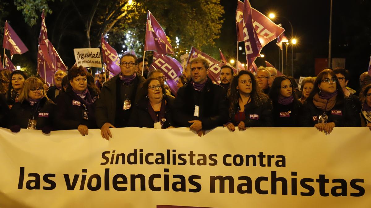 Una marea morada recorre las calles contra la violencia machista