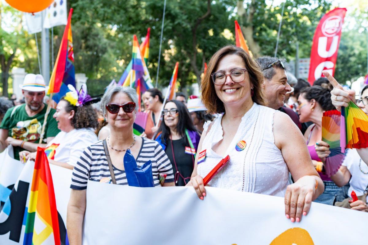 Nos hemos manifestado en la marcha del Orgullo 2023 #AlTrabajoSinArmarios #OrgulloDeSer