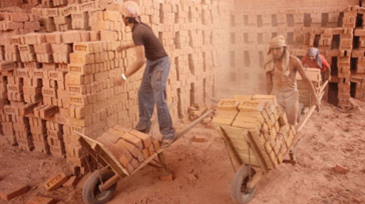 Trabajo forzoso - esclavitud moderna [imagen de la web de OIT]