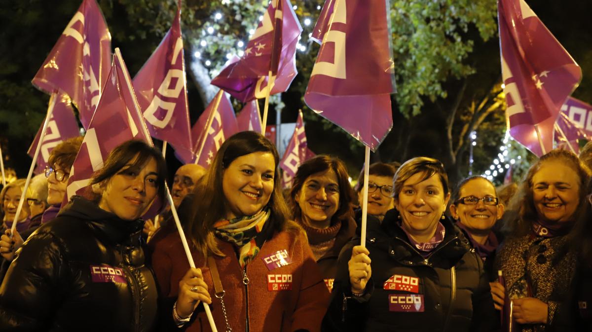 Una marea morada recorre las calles contra la violencia machista