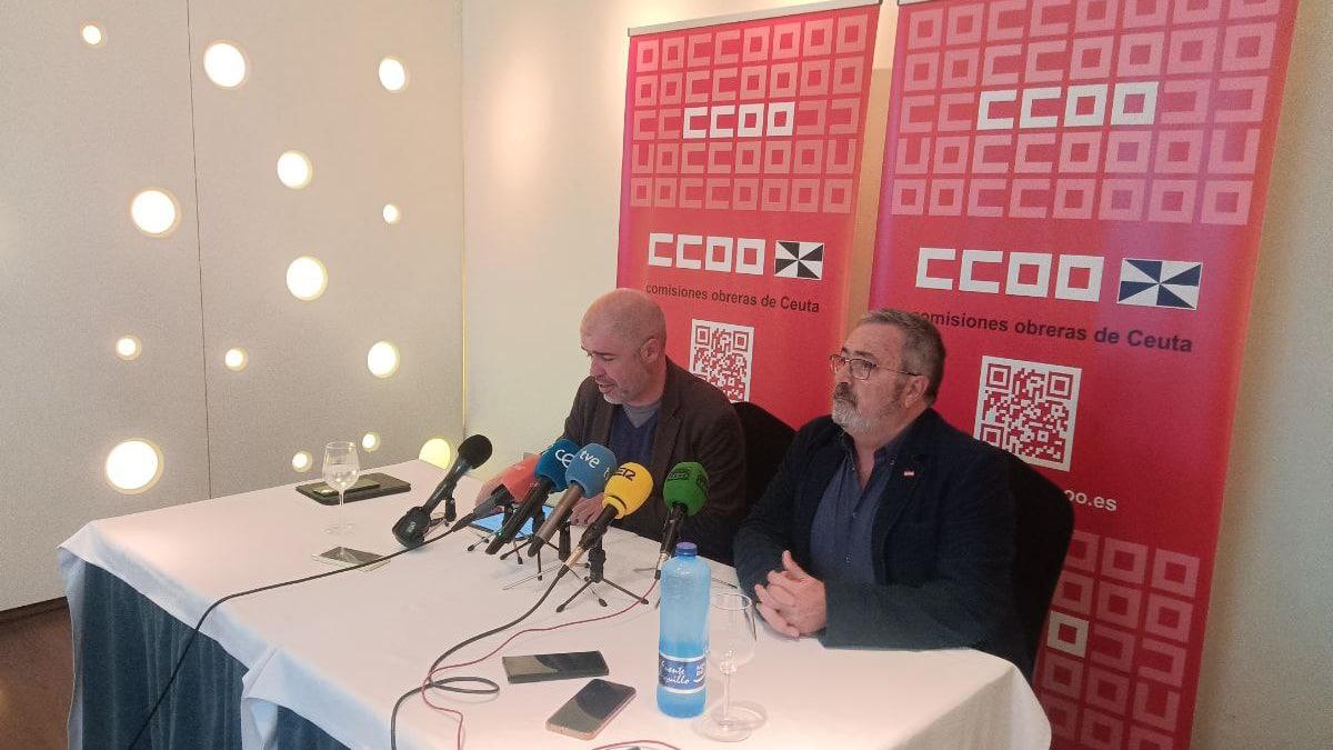 Unai Sordo y Emilio Postigo, durante una intervención ante los medios en Ceuta
