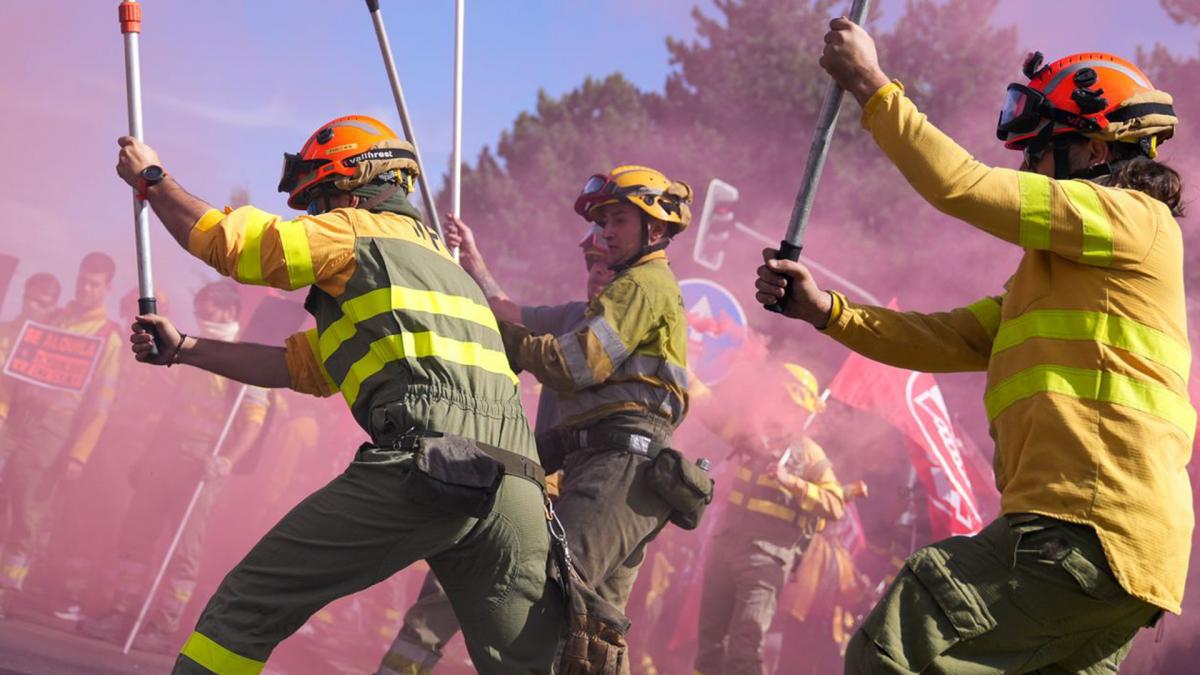 24 de septiembre: Manifestación de las bomberas y bomberos forestales en Valladolid