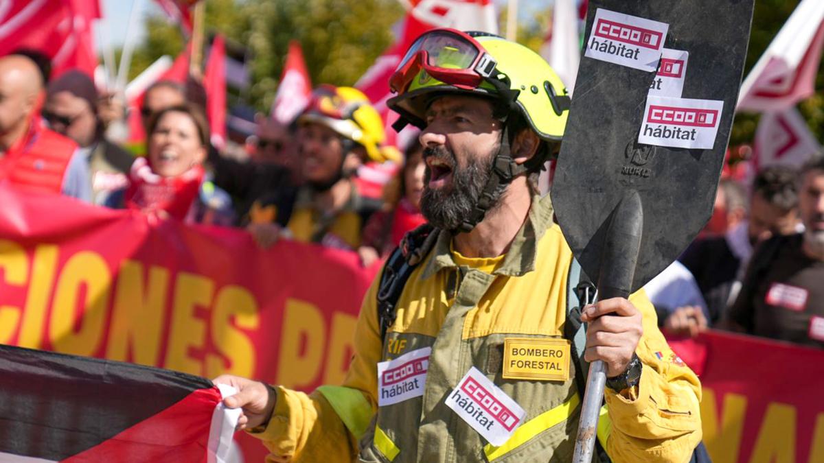 24 de septiembre: Manifestación de las bomberas y bomberos forestales en Valladolid