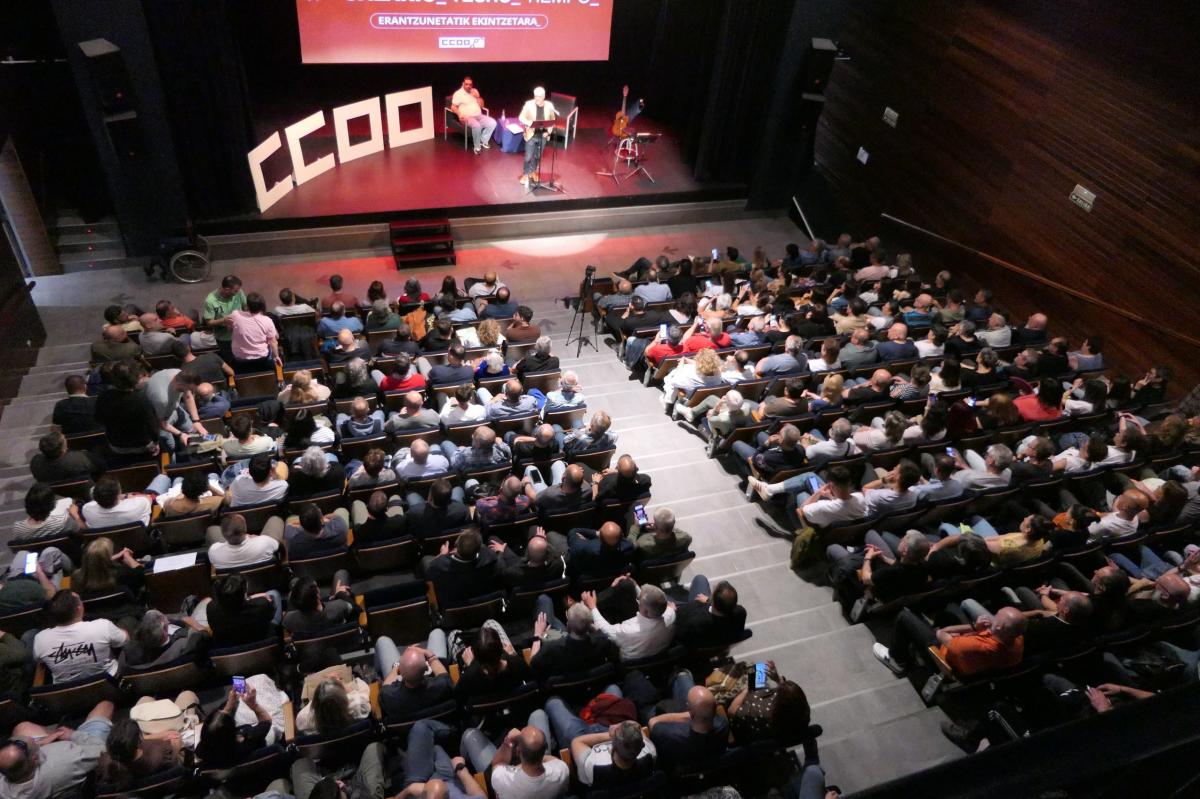 La asamblea de delegados y delegadas de Pamplona, en el auditorio Civivox Iturrama, presentó otro lleno absoluto.
