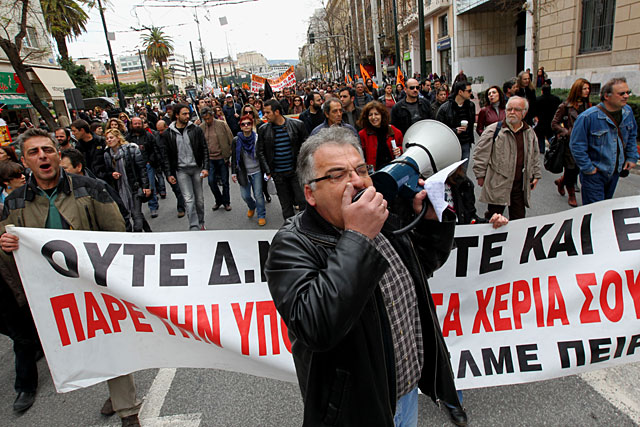 Europa, en jaque por los recortes. Hoy, quinta huelga general en Grecia este ao