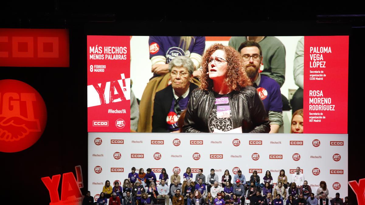 10.000 sindicalistas de CCOO y UGT llenan la Caja Mgica