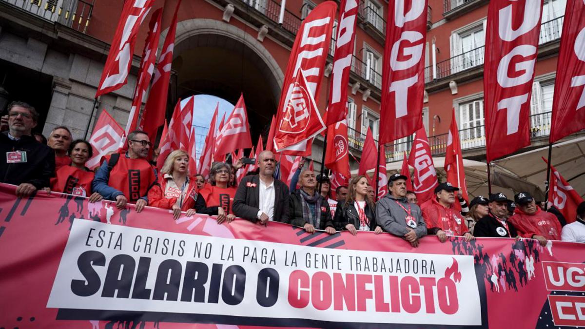 Concentracin: "salario o conflicto" en la Plaza Mayor de Madrid (3 de noviembre)