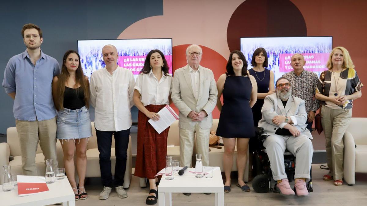 Presentaci�n del Manifiesto �A las urnas las ciudadanas y los ciudadanos�