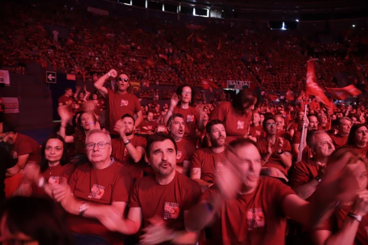 Vista del público congregado en el gran acto sindical europeo de Madrid.