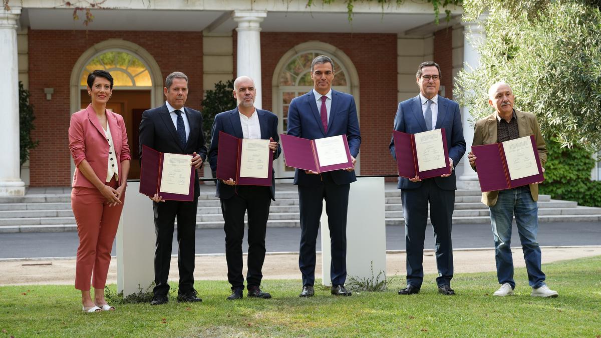 18 de septiembre: Firma del Acuerdo de Pensiones en La Moncloa