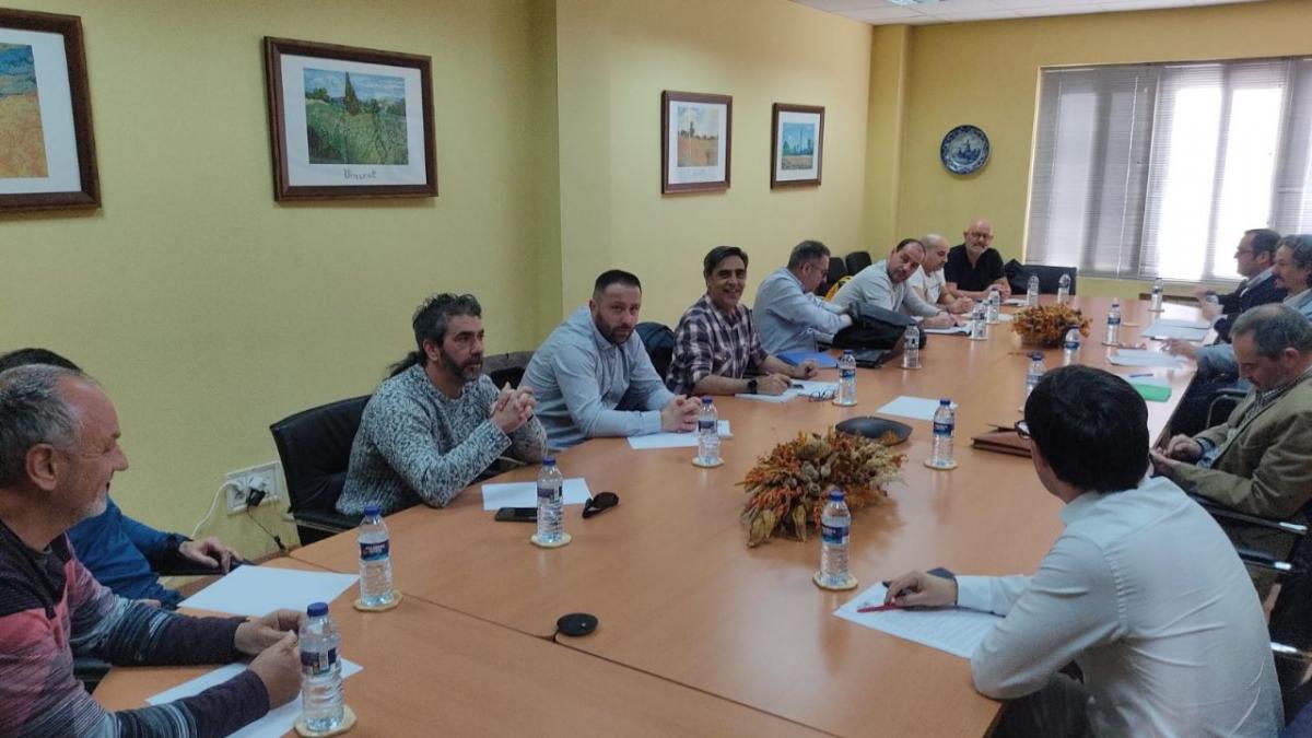 Imagen de la primera reunin de la mesa de negociacin del convenio de harinas
