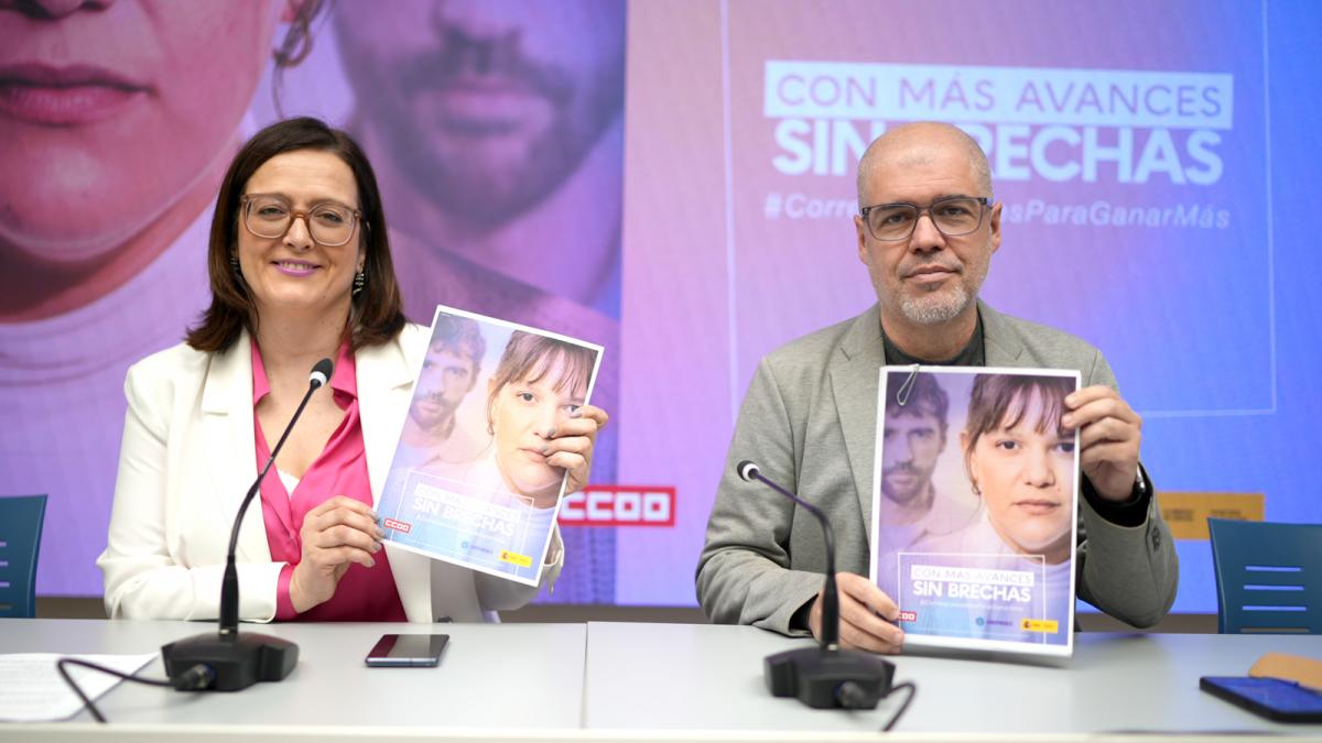 Carolina Vidal y Unai Sordo en la presentación del informe