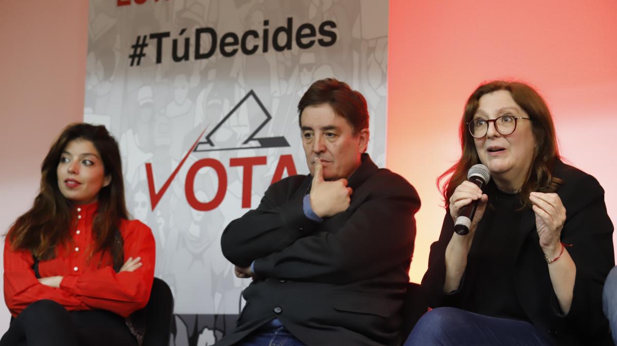 Galera de imgenes del acto "Pasado o Futuro. T decides"