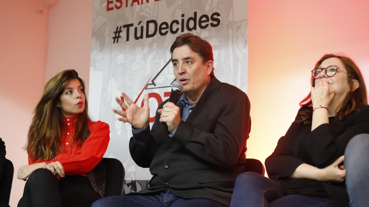 Galera de imgenes del acto "Pasado o Futuro. T decides"