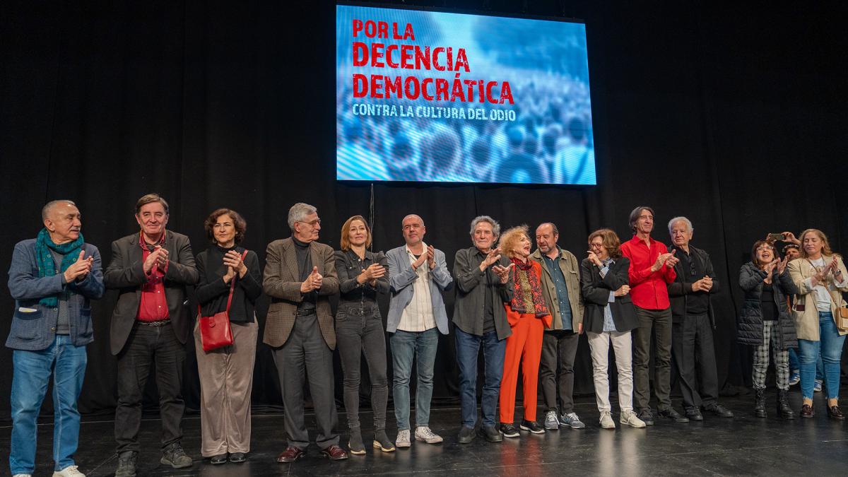 28 de abril: Acto "Por la Decencia Democrtica