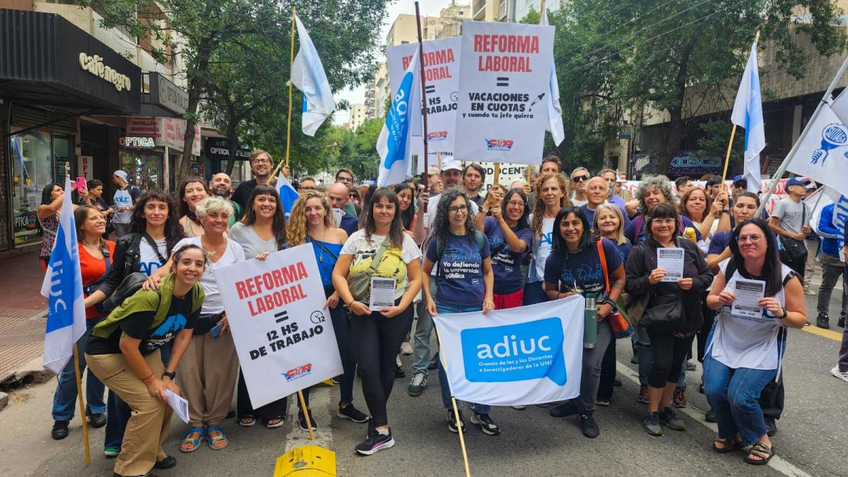CCOO, en solidaridad con la huelga general en Argentina contra la reforma laboral regresiva de Milei.