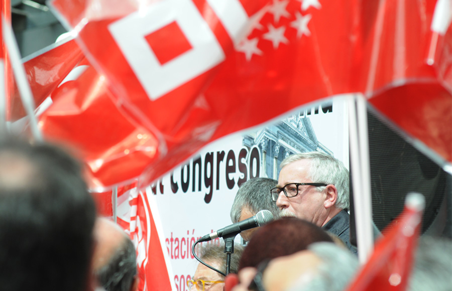 Galera de imgenes de la presentacin de las firmas de apoyo a la ILP en el Congreso