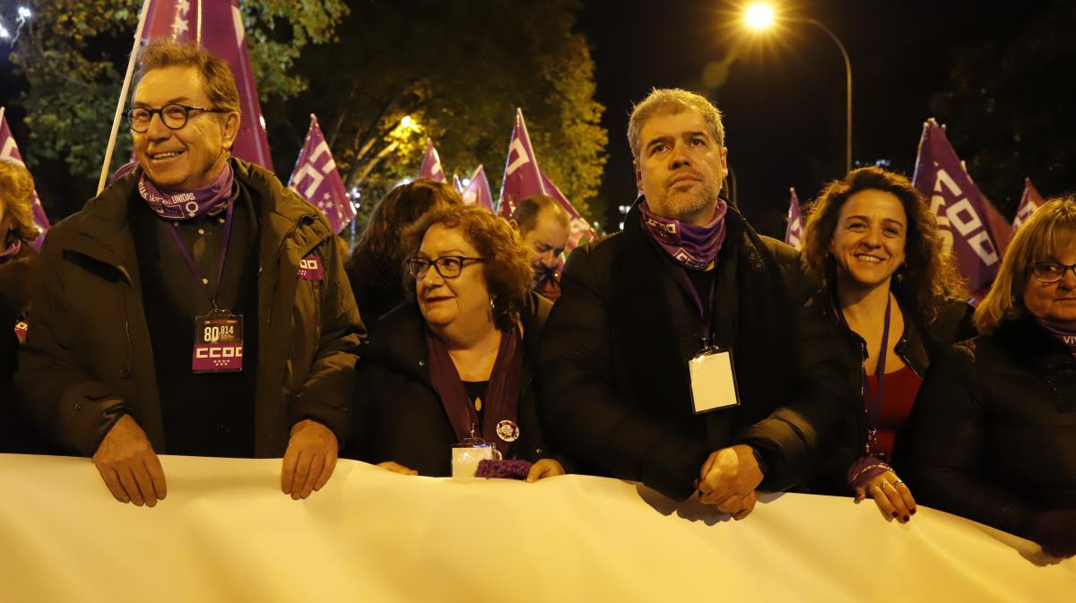 Una marea morada recorre las calles contra la violencia machista