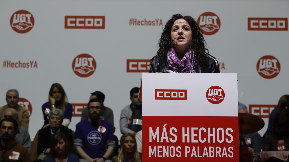 10.000 sindicalistas de CCOO y UGT llenan la Caja Mgica