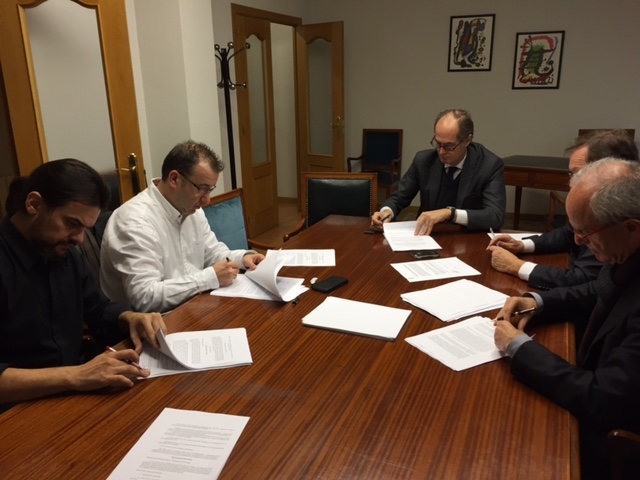  El convenio se firm en la sede de la patronal