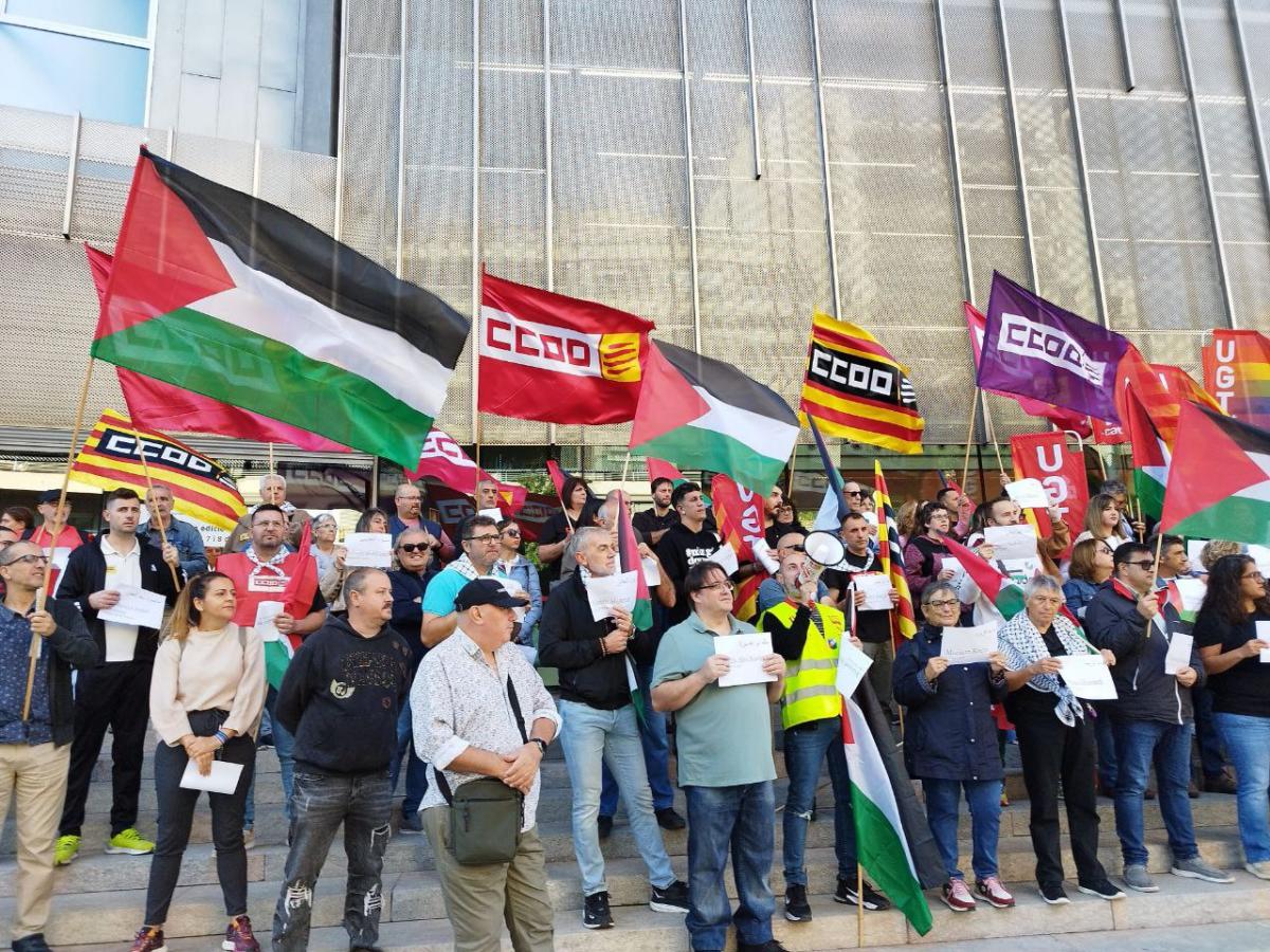 Más de 500 secciones sindicales y Comités de Empresa y medio centenar de organizaciones sociales y sindicales se han sumado a este llamamiento por la paz.