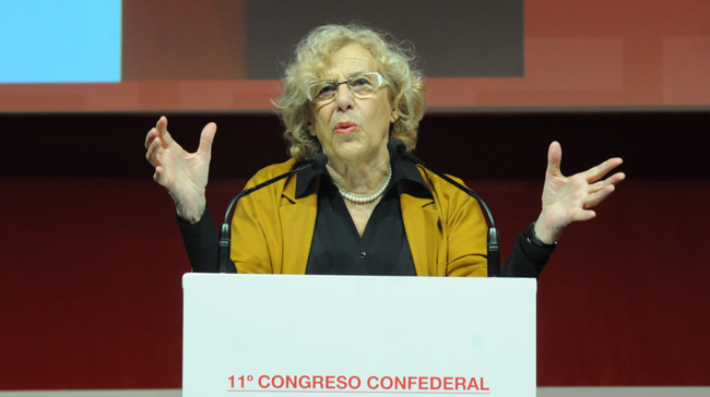 Manuela Carmena, alcaldesa de Madrid, se dirige a los delegados al 11 Congreso