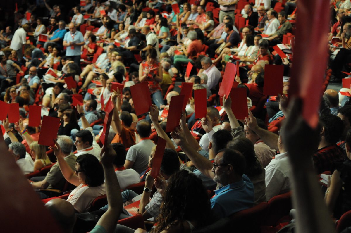 El Congreso aprueba el Informe General