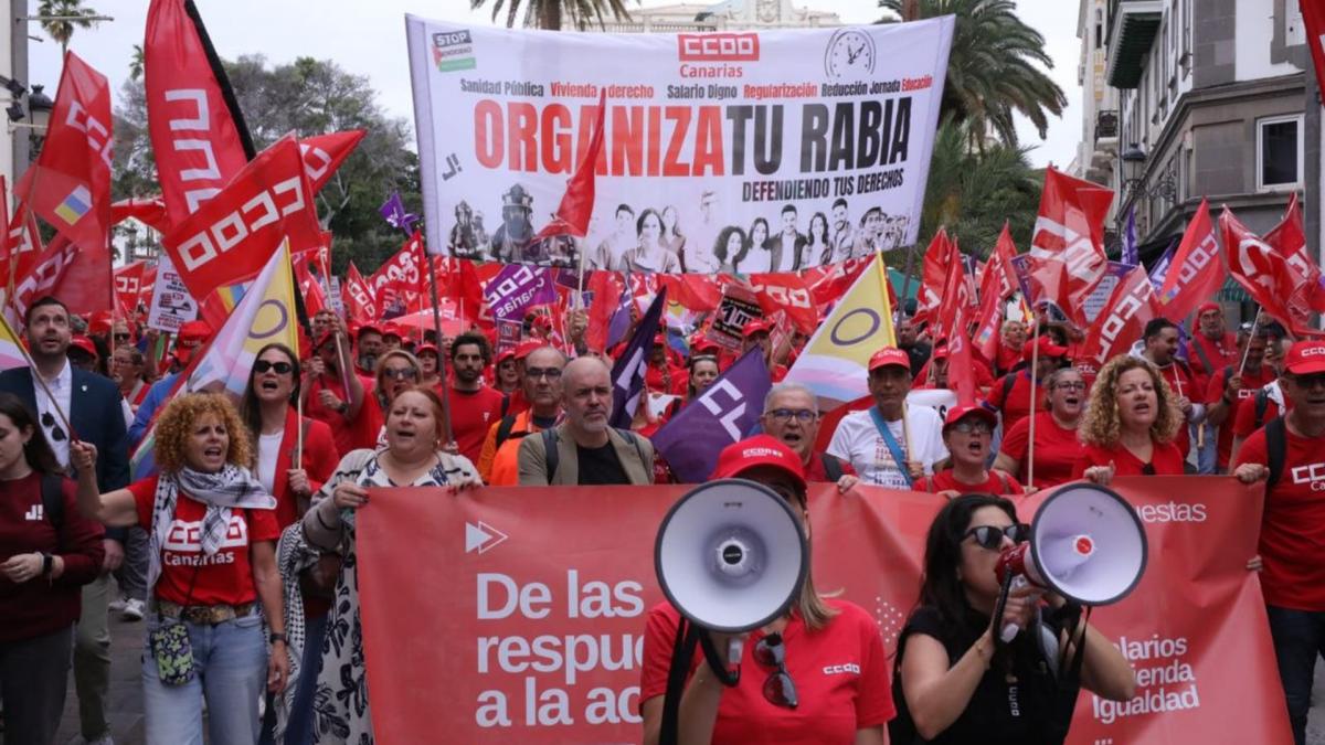 Imagen de la pancarta durante la manifestación de este jueves en Las Palmas de Gran Canaria.
