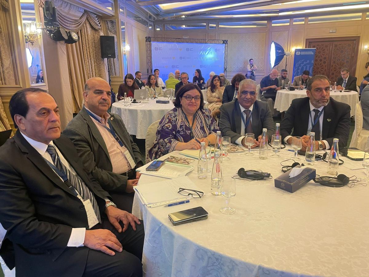 Mesa sindical del Foro, con representantes de Irak, Siria, España, Jordania y Líbano