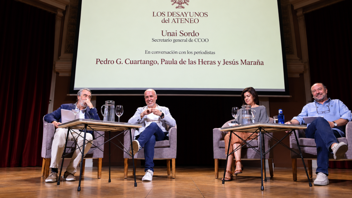 Pedro G. Cuartango, Unai Sordo, Paula de las Heras, y Jesús Maraña, en "los desayunos del Ateneo"