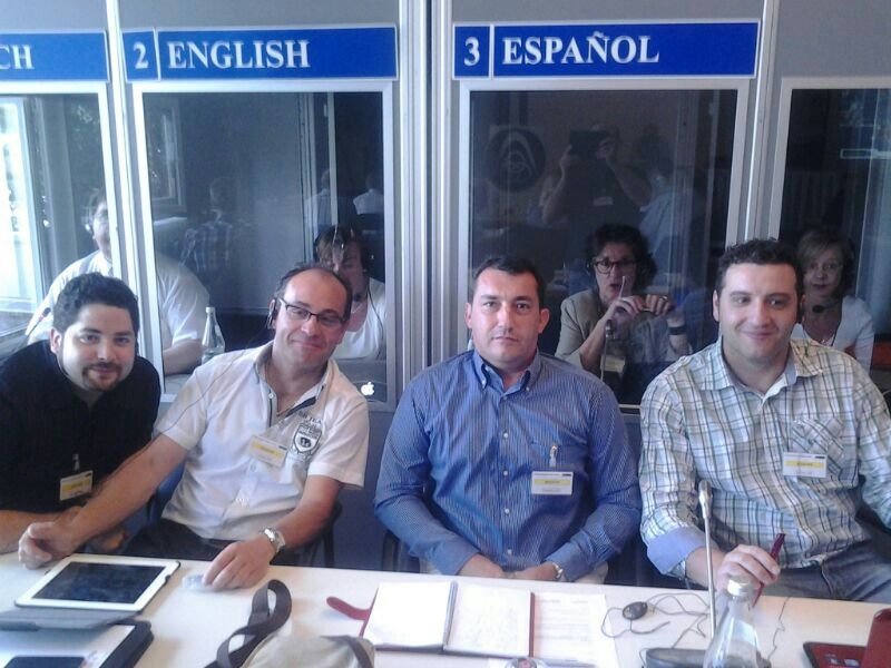 Antonio Manuel Ruiz, el segundo por la derecha
