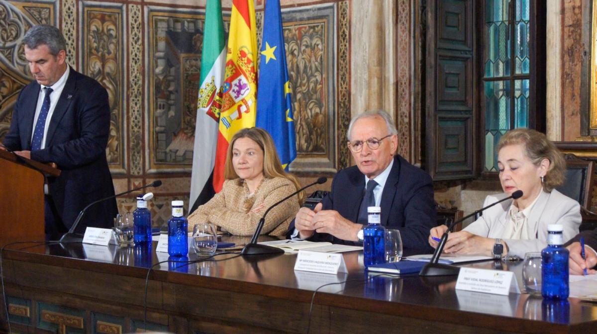 Inauguración del seminario en el Monasterio de Guadalupe.