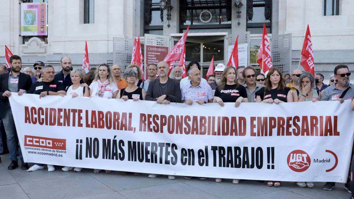 Concentración de los sindicatos ante las muertes de trabajadores por la ola de calor (21 de julio)