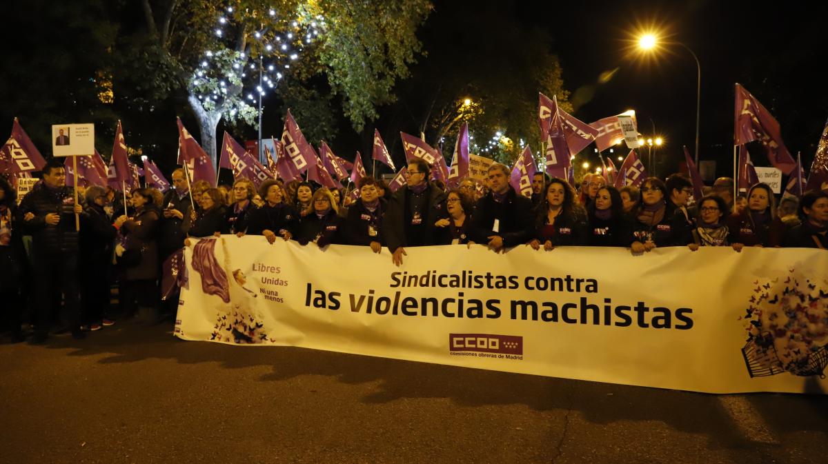 Una marea morada recorre las calles contra la violencia machista