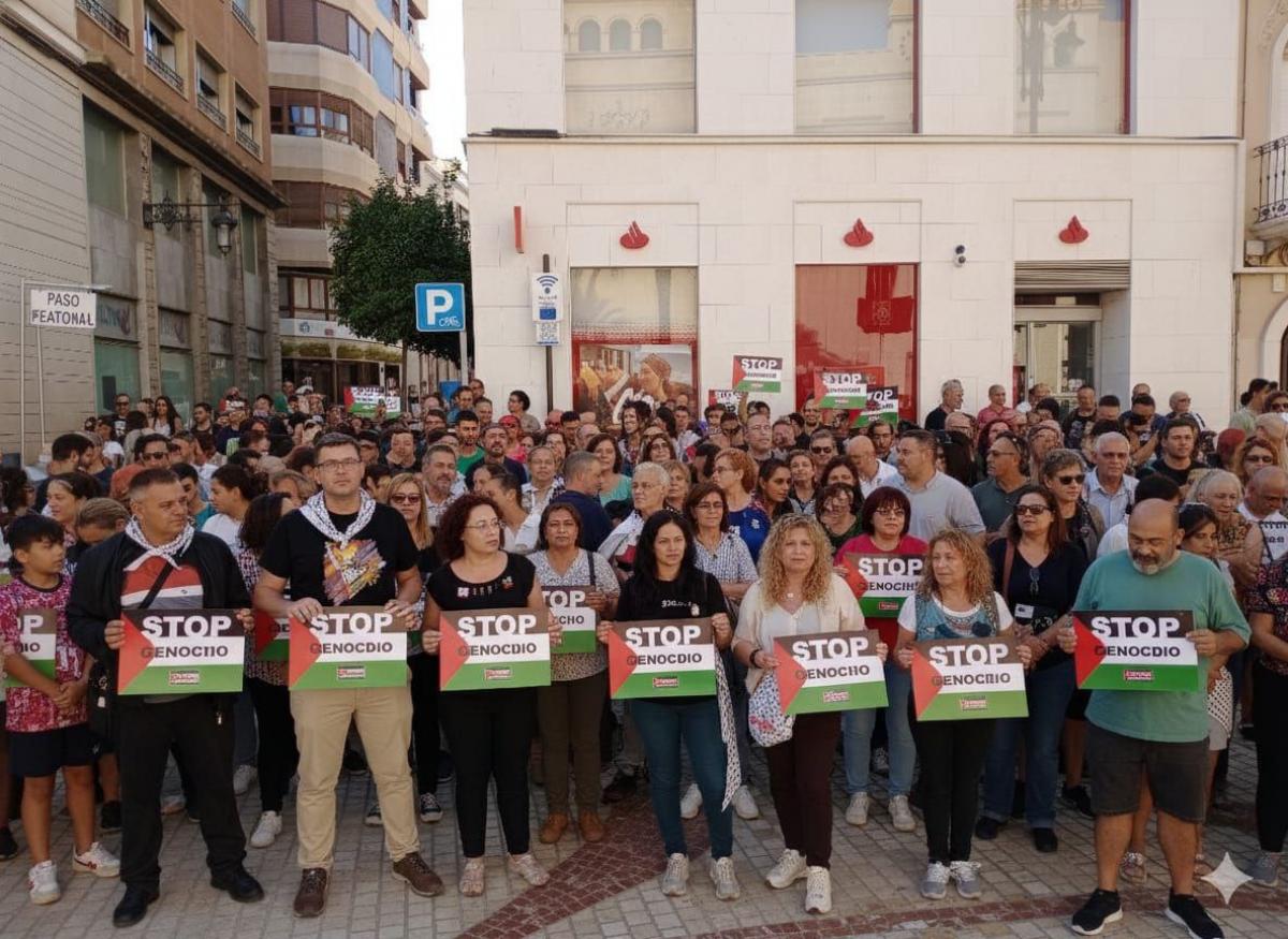 CCOO reafirma su compromiso histórico con la defensa de los derechos humanos, el derecho internacional y la solidaridad con el pueblo palestino.